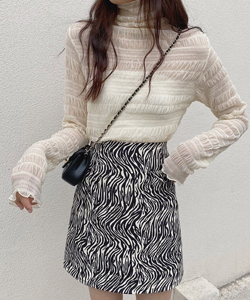 i-dare（アイディア）の「【i-dare】ハイネック シャーリング シアー ブラウス（シャツ/ブラウス・レディース・ブラック/ホワイト/カーキ/ダークブラウン/アイボリー/チャコールグレー・FREE）」の2枚目の写真