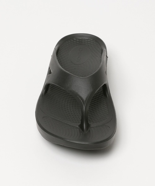 OOFOS（ウーフォス）の「【HEREIAM】OOFOS（ウーフォス）OOriginal（サンダル・レディース・ブラック/パープル/ナチュラル/グレイッシュベージュ・SMALL/MEDIUM/X-SMALL）」の9枚目の写真