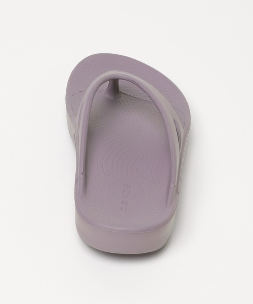 OOFOS（ウーフォス）の「【HEREIAM】OOFOS（ウーフォス）OOriginal（サンダル・レディース・ブラック/パープル/ナチュラル/グレイッシュベージュ・SMALL/MEDIUM/X-SMALL）」の17枚目の写真