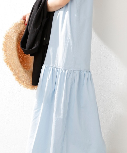 SHENERY（シーナリー）の「ティアードキャミドレス（ワンピース・レディース・ブルー/オフホワイト・FREE）」の5枚目の写真