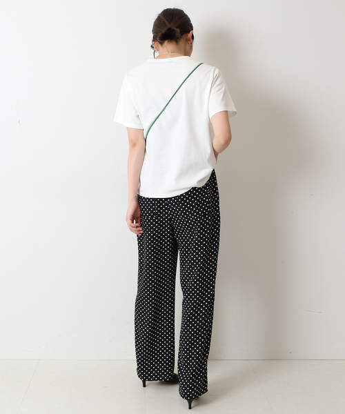 SLOBE IENA（スローブイエナ）の「Bel ete ロゴTシャツ（Tシャツ/カットソー・レディース・ホワイト/ネイビー/ブラウン/サックスブルー・FREE）」の17枚目の写真
