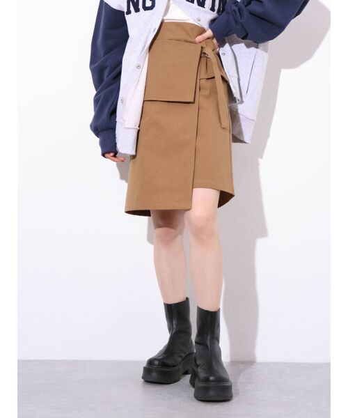 Ungrid（アングリッド）の「ウエストデザインミニスカート（スカート・レディース・ベージュ/ブラウン・FREE）」の6枚目の写真