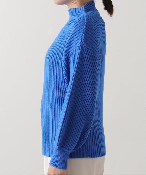 frames RAY CASSIN（フレームスレイカズン）の「ボトルネックボリュームスリーブリブプルオーバー（ニット/セーター・レディース・ブラック/オフホワイト/イエロー/ブルー/グリーン/ラベンダー/ライトピンク/ワイン/グレイッシュベージュ/イエロー×グリーン/ブラック系・FREE）」の22枚目の写真