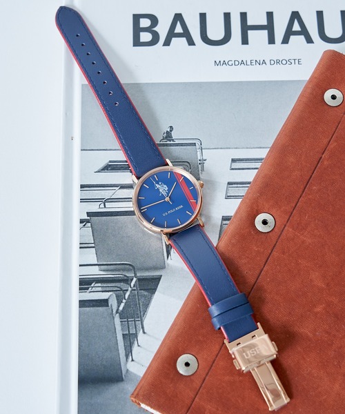 U.S. POLO ASSN.（ユーエスポロアッスン）の「【U.S. POLO ASSN.】ユーエスポロアッスン カラー腕時計 US-1B（アナログ腕時計・レディース・ネイビー/キャメル・FREE）」の4枚目の写真
