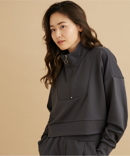 NERGY（ナージー）の「【Athlounge】UV  接触冷感 ショートハーフジッププルオーバー（スウェット・レディース・チャコールグレー/ブラウン/レンガ・FREE）」の19枚目の写真