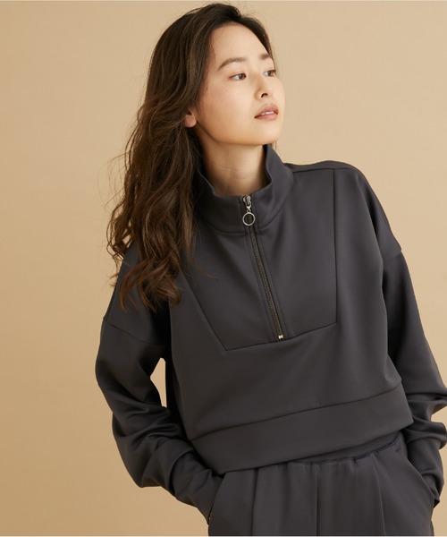 NERGY（ナージー）の「【Athlounge】UV  接触冷感 ショートハーフジッププルオーバー（スウェット・レディース・チャコールグレー/ブラウン/レンガ・FREE）」の20枚目の写真