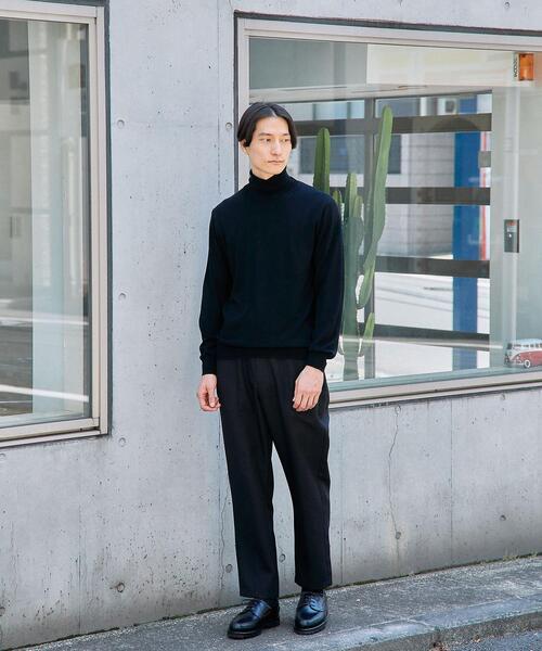 green label relaxing（グリーンレーベルリラクシング）の「120s 天竺 タートルネック ニット（ニット/セーター・メンズ・ブラック/ダークブラウン/ベージュ/コバルトブルー・S/M/L/XL）」の10枚目の写真