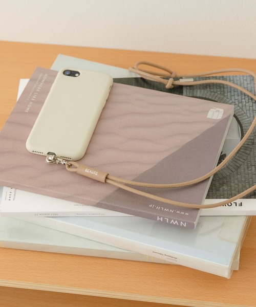 RODE SKO（ロデスコ）の「BEAU’RE　モバイルレザーストラップ（スマホケース/カバー・レディース・ホワイト/ブラック/ベージュ/オリーブ/パープル/ブラウン系その他/グレー/ブラウン/シルバー・ONE）」の6枚目の写真