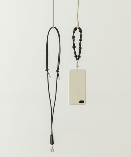 RODE SKO（ロデスコ）の「BEAU’RE　モバイルレザーストラップ（スマホケース/カバー・レディース・ホワイト/ブラック/ベージュ/オリーブ/パープル/ブラウン系その他/グレー/ブラウン/シルバー・ONE）」の3枚目の写真