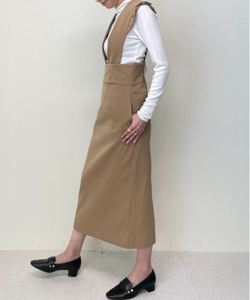 TEVALT(ヴァレット)の「フリルタイトジャンパーSK(サロペット/オーバーオール・レディース・ブラック/キャメル・38)」の3枚目の写真