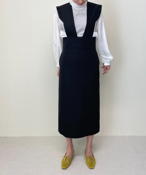 TEVALT(ヴァレット)の「フリルタイトジャンパーSK(サロペット/オーバーオール・レディース・ブラック/キャメル・38)」の6枚目の写真