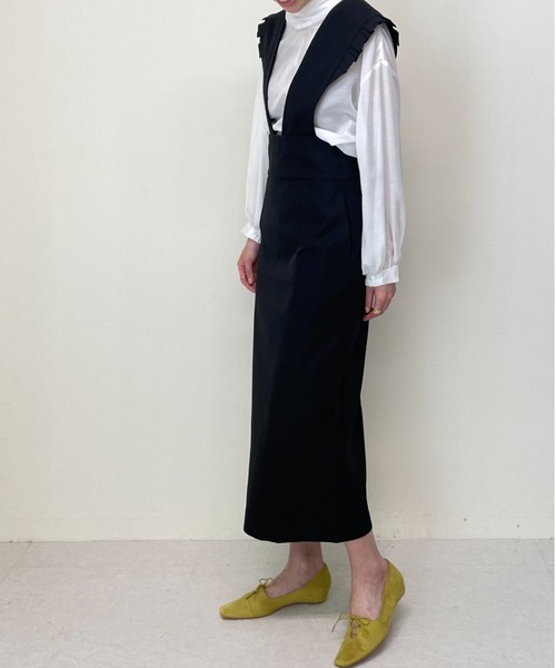 TEVALT(ヴァレット)の「フリルタイトジャンパーSK(サロペット/オーバーオール・レディース・ブラック/キャメル・38)」の7枚目の写真