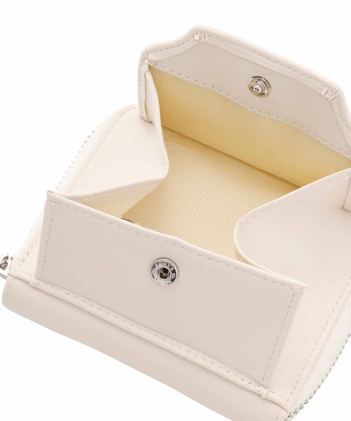 MILKFED.(ミルクフェド)の「HEART PLATE WALLET(財布・レディース・ホワイト/ライトブルー/ブラック・ONE SIZE)」の11枚目の写真