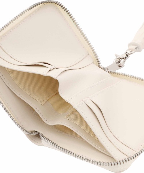 MILKFED.(ミルクフェド)の「HEART PLATE WALLET(財布・レディース・ホワイト/ライトブルー/ブラック・ONE SIZE)」の13枚目の写真