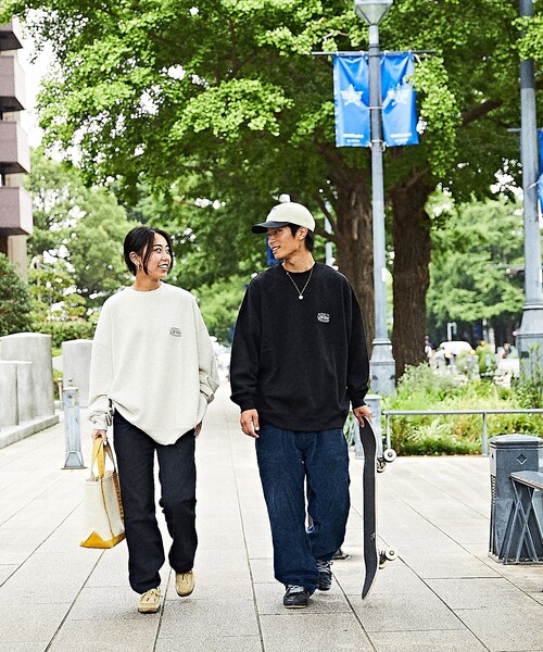 FREAK'S STORE(フリークスストア)の「WEB限定 LANDER×FREAK'S STORE/ランダー 別注 ビッグシルエット バックプリント クルーネックスウェット(スウェット・メンズ・ブラック/アッシュグレー/ダークグリーン・SMALL/MEDIUM/LARGE/X-LARGE)」の8枚目の写真