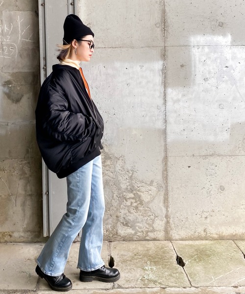 Java（ジャバ）の「《JaVaジャバ コラボ》イケメンNo.1！袖シャーリングボリュームシルエット中綿入りMA-1ブルゾン（MA-1・レディース・ベージュ/ブラック/アイボリー・X-LARGE/LARGE/MEDIUM）」の16枚目の写真