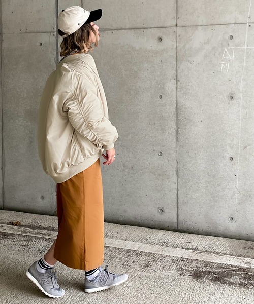 Java（ジャバ）の「《JaVaジャバ コラボ》イケメンNo.1！袖シャーリングボリュームシルエット中綿入りMA-1ブルゾン（MA-1・レディース・ベージュ/ブラック/アイボリー・X-LARGE/LARGE/MEDIUM）」の12枚目の写真