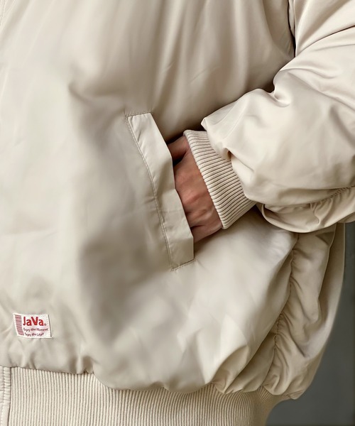 Java（ジャバ）の「《JaVaジャバ コラボ》イケメンNo.1！袖シャーリングボリュームシルエット中綿入りMA-1ブルゾン（MA-1・レディース・ベージュ/ブラック/アイボリー・X-LARGE/LARGE/MEDIUM）」の19枚目の写真