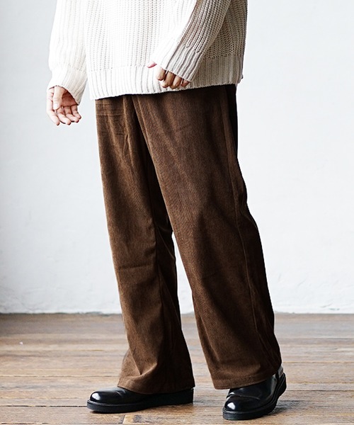 MinoriTY（マイノリティ）の「【入荷禁止】セミフレアパンツ ソフトコーデュロイ ワイドパンツ ルーズ スラックス 春服 冬服（スラックス・メンズ・ブラウン/チャコール/グレー/アイボリー・M/L）」の4枚目の写真