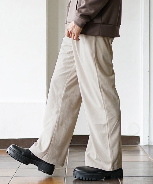 MinoriTY（マイノリティ）の「【入荷禁止】セミフレアパンツ ソフトコーデュロイ ワイドパンツ ルーズ スラックス 春服 冬服（スラックス・メンズ・ブラウン/チャコール/グレー/アイボリー・M/L）」の2枚目の写真