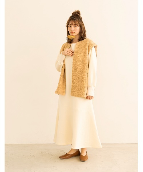 chocomee（チョコミー）の「round neck boa vest/ラウンドネックボアベスト（ベスト・レディース・アイボリー/ベージュ・ONE SIZE）」の21枚目の写真