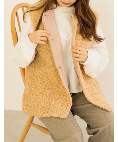 chocomee（チョコミー）の「round neck boa vest/ラウンドネックボアベスト（ベスト・レディース・アイボリー/ベージュ・ONE SIZE）」の5枚目の写真