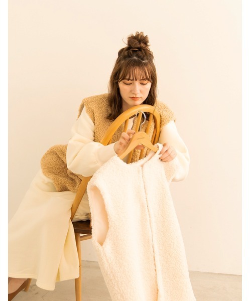 chocomee（チョコミー）の「round neck boa vest/ラウンドネックボアベスト（ベスト・レディース・アイボリー/ベージュ・ONE SIZE）」の9枚目の写真