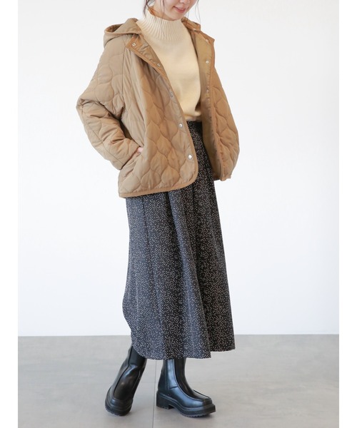 Samansa Mos2 blue（サマンサモスモスブルー）の「フード取外し2WAYキルトジャケット（その他アウター・レディース・ブラック/ベージュ/キナリ・ﾌﾘ-）」の17枚目の写真