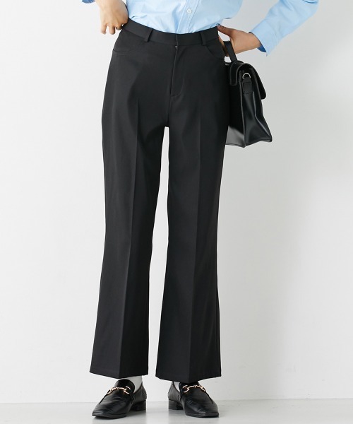 Le temps riche（ルタンリッシュ）の「センタープレスセミフレアパンツ＜Le temps riche＞（スラックス・レディース・サンドベージュ/ブラック・S/M/L/LL）」の2枚目の写真