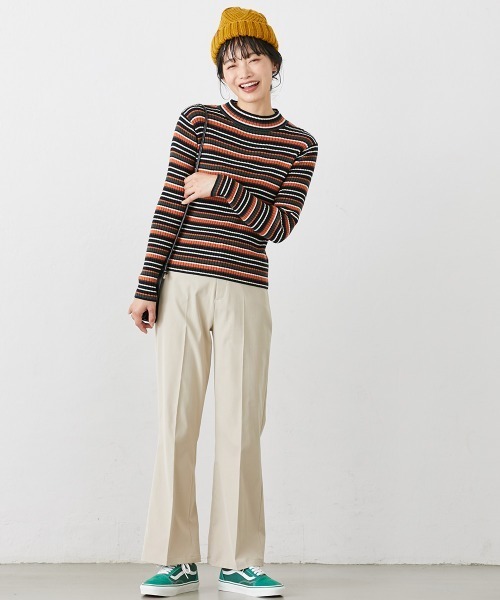 Le temps riche（ルタンリッシュ）の「センタープレスセミフレアパンツ＜Le temps riche＞（スラックス・レディース・サンドベージュ/ブラック・S/M/L/LL）」の12枚目の写真