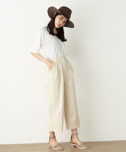 MOUSSY（マウジー）の「ROUND HEM V/N TEE（Tシャツ/カットソー・レディース・ベージュ/ネイビー/ホワイト/ブラック・FREE）」の19枚目の写真