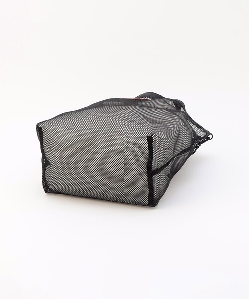 POLeR（ポーラー）の「POLeR/ポーラー MESH PATH SHOULDER（ショルダーバッグ・メンズ・ブラック・ONE SIZE）」の2枚目の写真