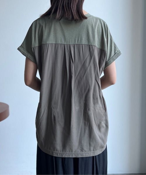Chez toi(シェトワ)の「BACK布帛ロゴプルオーバー(Tシャツ/カットソー・レディース・カーキ/オフホワイト/チャコールグレー・FREE)」の11枚目の写真