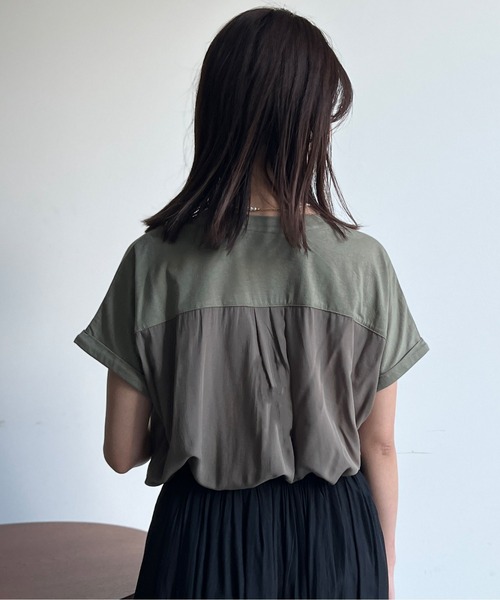 Chez toi(シェトワ)の「BACK布帛ロゴプルオーバー(Tシャツ/カットソー・レディース・カーキ/オフホワイト/チャコールグレー・FREE)」の7枚目の写真