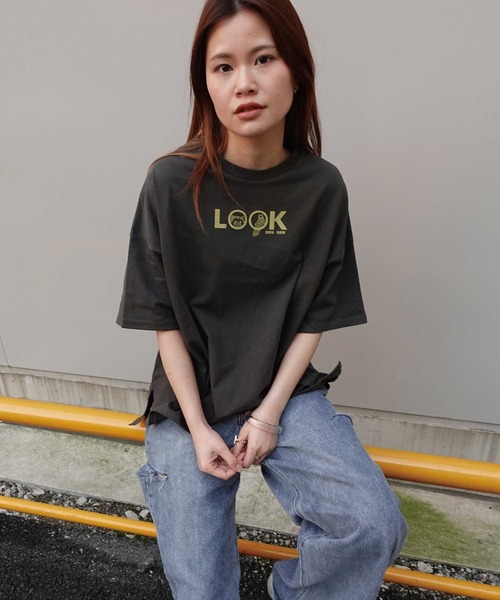 CORNERS(コーナーズ)の「LOOKプリントTシャツ(Tシャツ/カットソー・レディース・オフホワイト/サックスブルー/スミクロ・FREE)」の8枚目の写真