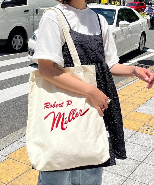 MILLER（ミラー）の「Millerロゴ刺繍トートバッグ（トートバッグ・レディース・ブルー/オレンジ/アイボリー/グリーン/ブラウン・FREE）」の2枚目の写真