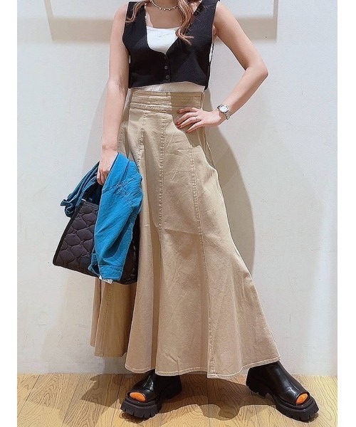 BAYFLOW（ベイフロー）の「２WAYニットビスチェ（ベスト・レディース・オフホワイト/ロイヤルブルー/ブラック・FREE）」の9枚目の写真