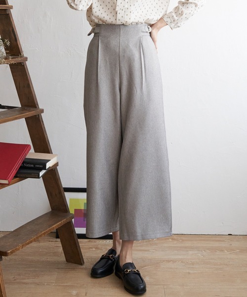 ikka(イッカ)の「サイドベルトワイドパンツ(その他パンツ・レディース・ブラック/その他1/ベージュ・M/S/L)」の1枚目の写真