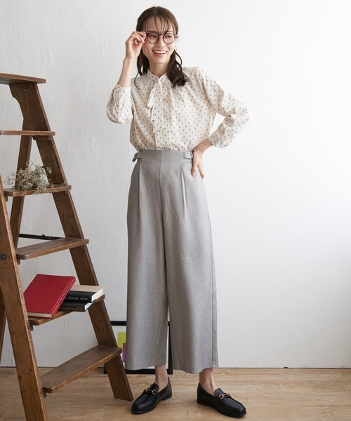 ikka(イッカ)の「サイドベルトワイドパンツ(その他パンツ・レディース・ブラック/その他1/ベージュ・M/S/L)」の7枚目の写真
