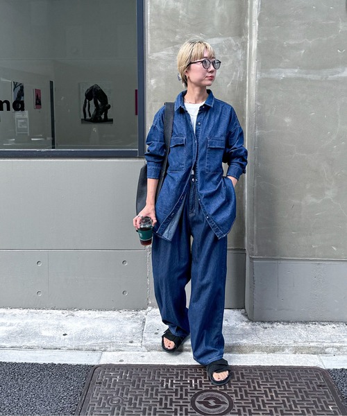 feepur(フェピュール)の「デニムBIGシャツ(シャツ/ブラウス・レディース・ブラック/ブルー/ネイビー・MEDIUM)」の22枚目の写真