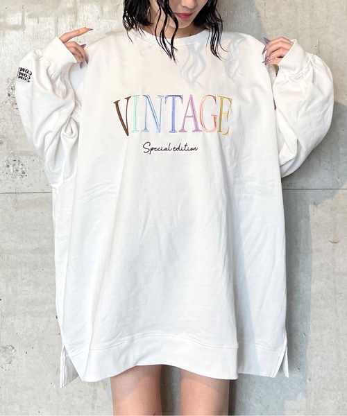 one way(ワンウェイ)の「カレッジ刺繍ロゴルーズトレーナー(スウェット・レディース・ブラック/ホワイト/グレー/ブルー/グリーン・FREE)」の19枚目の写真
