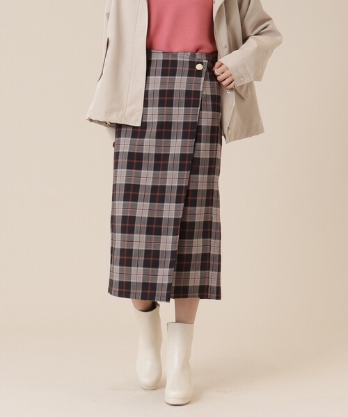 DRESKIP（ドレスキップ）の「◆【無地/チェック柄】すっきり上品な ラップ風ナロースカート（スカート・レディース・キャメル/ベージュ系その他2/ブラック/ブラック系1・03/02/04）」の3枚目の写真