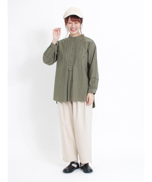 Samansa Mos2（サマンサ モスモス）の「バンドカラータックチュニック（チュニック・レディース・オフホワイト/グリーン/ボルドー/チャコールグレー/ブルー/ベージュ・F）」の13枚目の写真