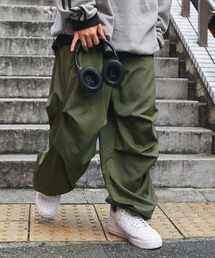 テックエステルワイドパラシュートオーバーパンツ