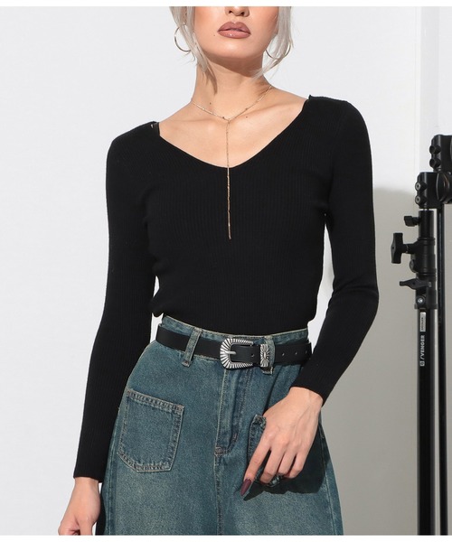 LATINA(ラティーナ)の「両Vネックソフトフィットニットトップス(Tシャツ/カットソー・レディース・グレー/ブラック/オフホワイト・FREE)」の3枚目の写真