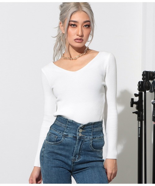 LATINA(ラティーナ)の「両Vネックソフトフィットニットトップス(Tシャツ/カットソー・レディース・グレー/ブラック/オフホワイト・FREE)」の15枚目の写真