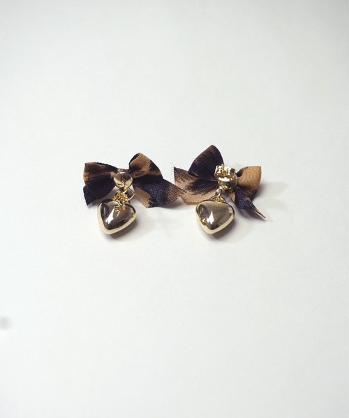 misto accessories（ミストアクセサリーズ）の「レオパードリボンピアス（ピアス（両耳用）・レディース・レオパード・FREE）」の3枚目の写真