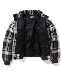 A BATHING APE（アベイシングエイプ）の「BAPE CHECK DOWN