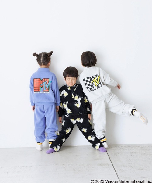 LOWRYS FARM（ローリーズファーム）の「ＭＴＶフリースプルオーバー　986960（パーカー・キッズ・アイボリー/ブラック/パープル・150cm/140cm/130cm/110cm/120cm）」の5枚目の写真