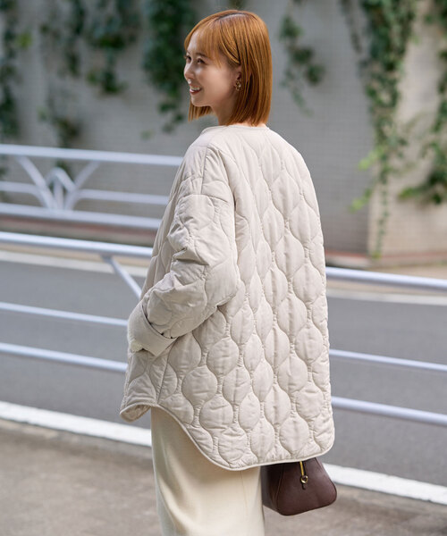 新品タグ付　SLOBE IENA リバーシブルキルティングブルゾン ベージュ S SLOBE IENA（スローブイエナ）の「リバーシブルキルティング